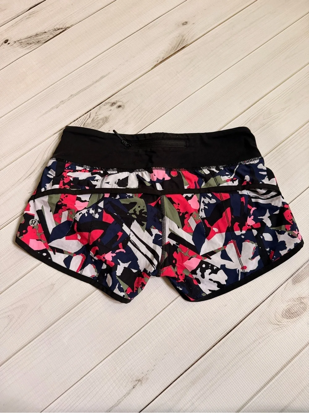 lululemon athletica Women's Multicolor Camo Athletic Shorts - Black Waistband